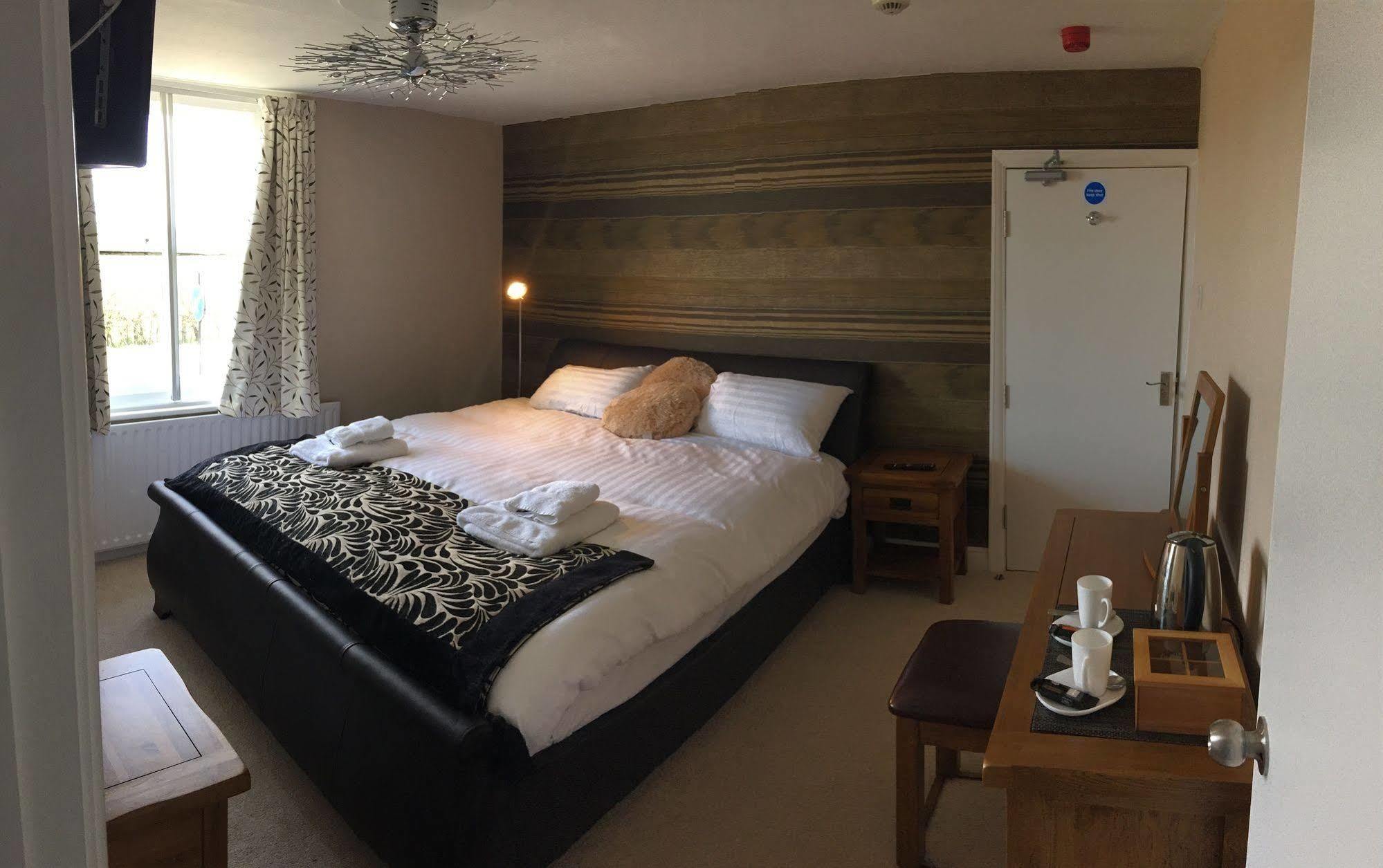 Hotel The White Swan Escrick Esterno foto